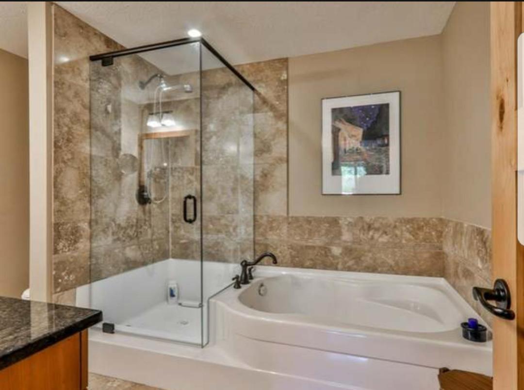 Luxurious Rundle Cliffs Lodge In Spring Creek Canmore Exteriör bild